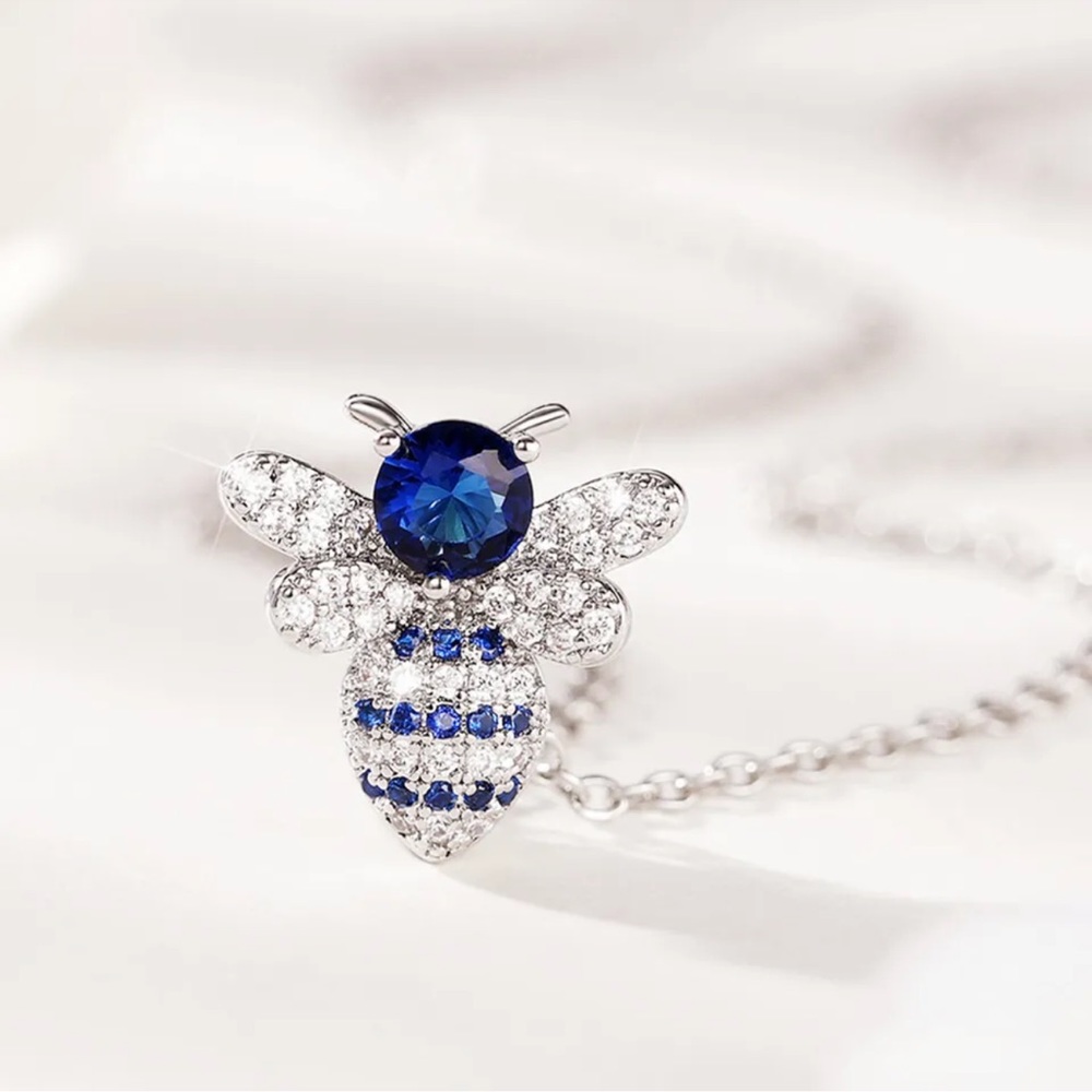 Blue Sapphire 🐝Bee🐝 Silver Pendant Necklace